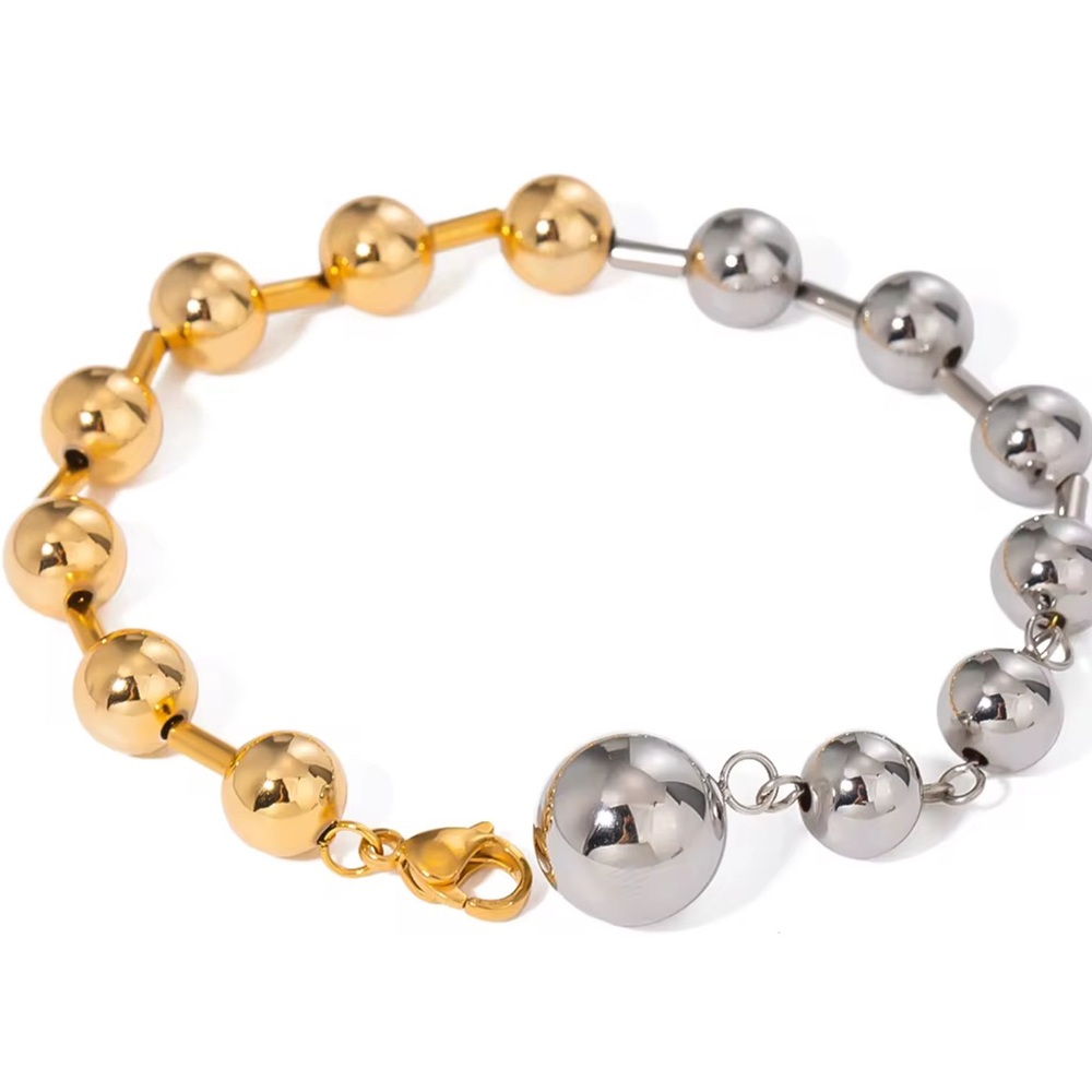 HARDWARE BRACELET